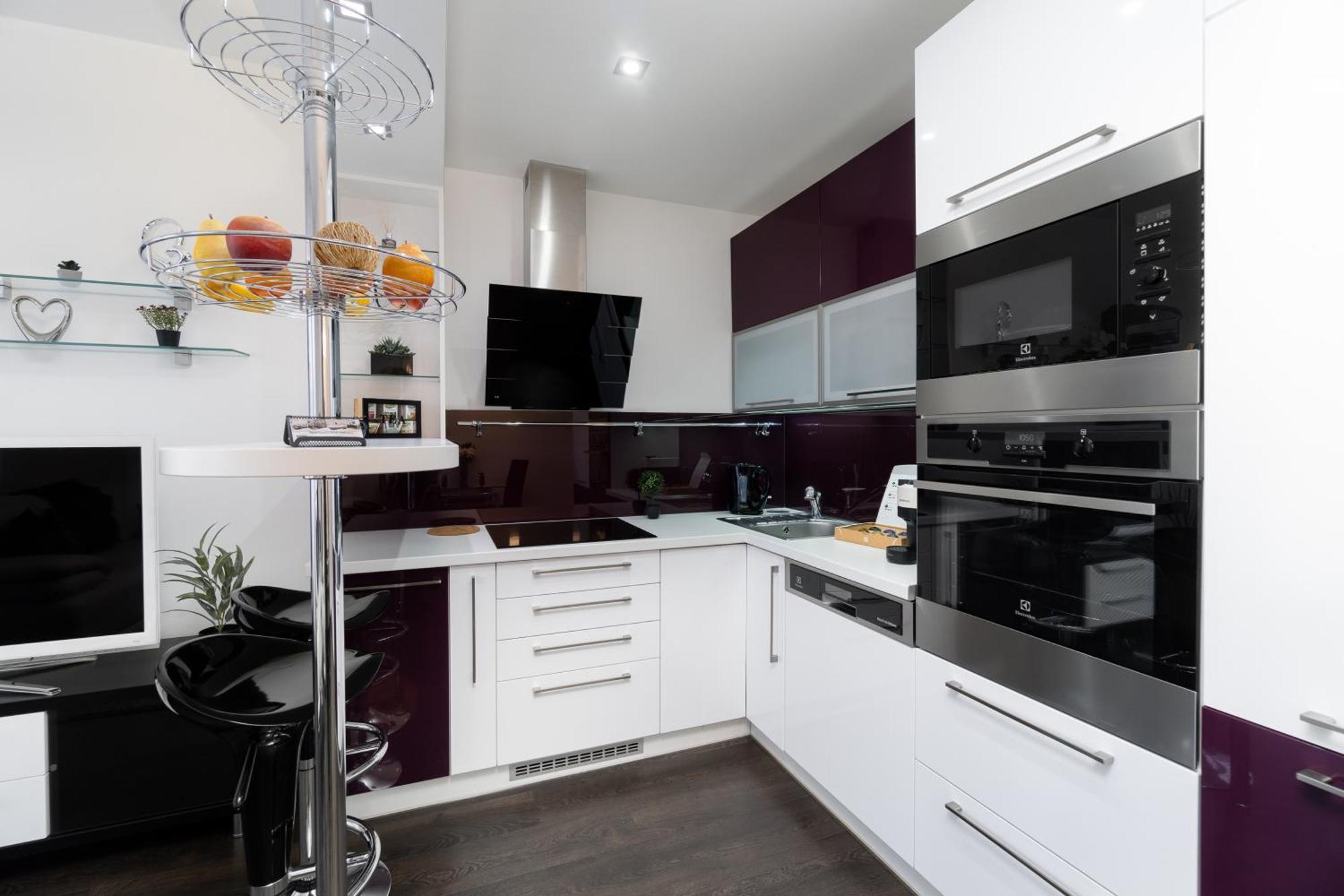 Bnb New Beautiful Apartment In The Center Of Ostrava With Option Garage Parking Екстер'єр фото