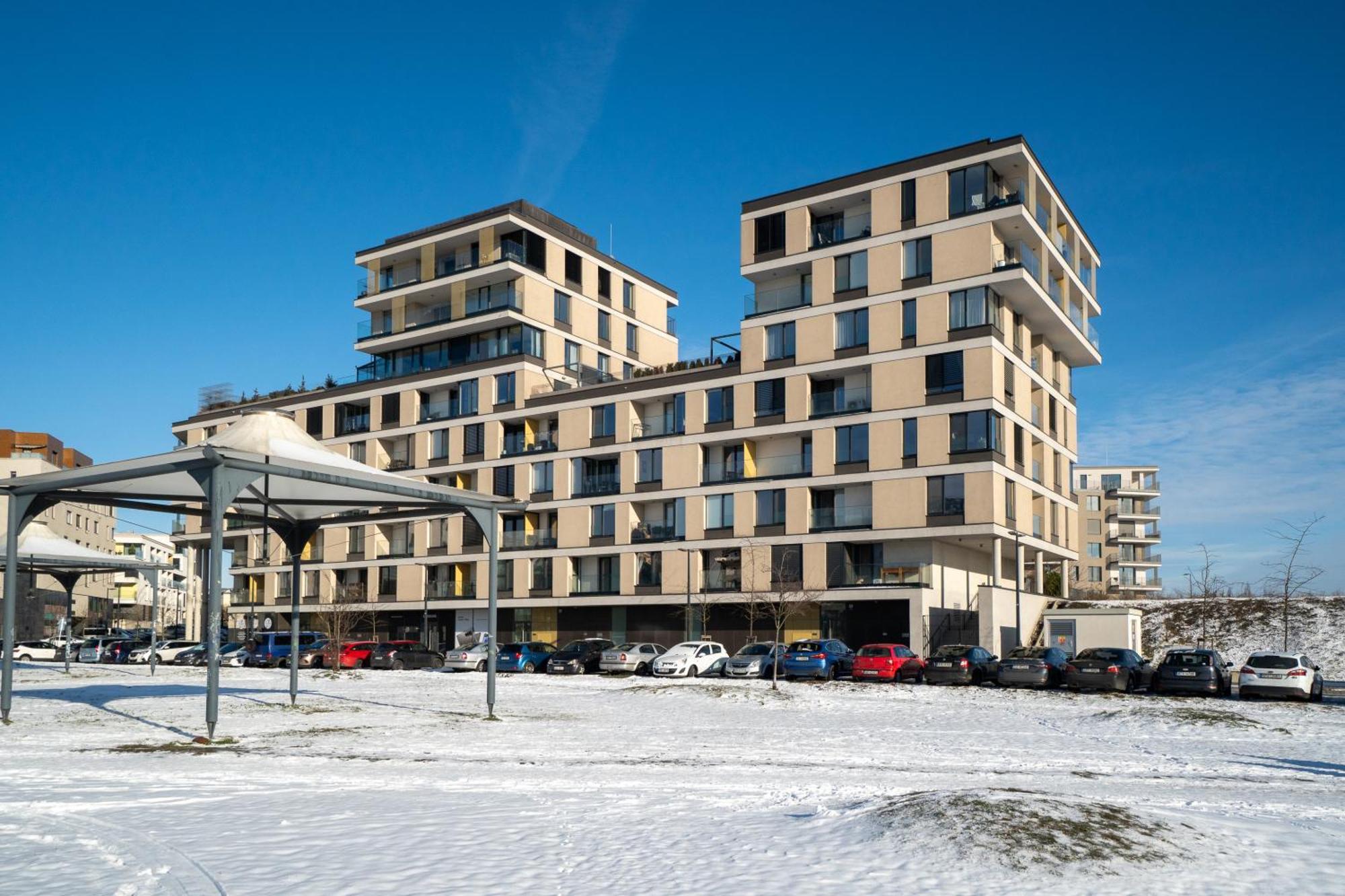 Bnb New Beautiful Apartment In The Center Of Ostrava With Option Garage Parking Екстер'єр фото