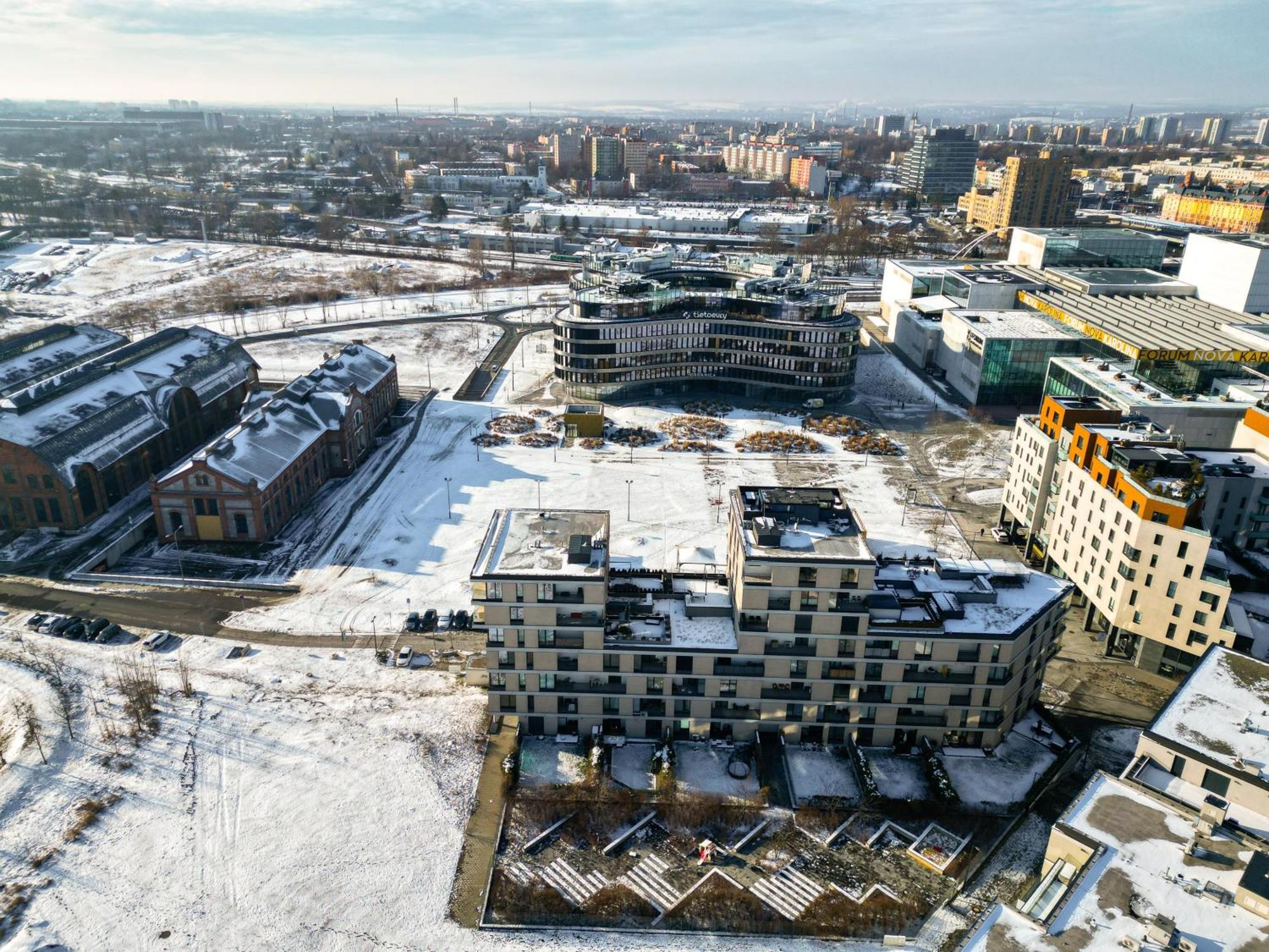 Bnb New Beautiful Apartment In The Center Of Ostrava With Option Garage Parking Екстер'єр фото