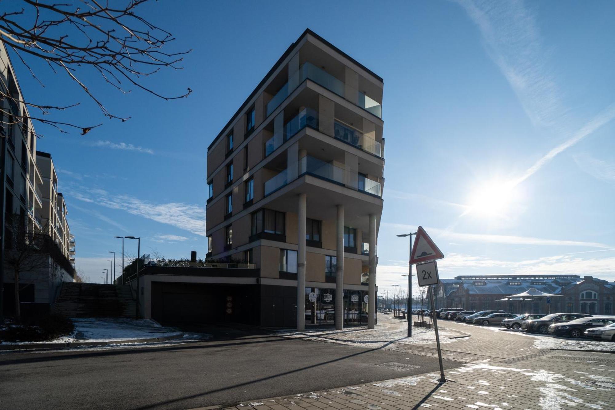 Bnb New Beautiful Apartment In The Center Of Ostrava With Option Garage Parking Екстер'єр фото
